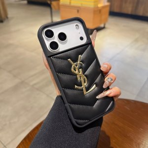 YSL / イヴ・サンローラン iPhone 17/17 Pro/17 Pro Max/16/16 Pro/16 Pro Max/15/15 pro/14/14 Pro/14 Pro Max/13/12 ケース 人気芸能人愛用 ブランド [#case202510278]