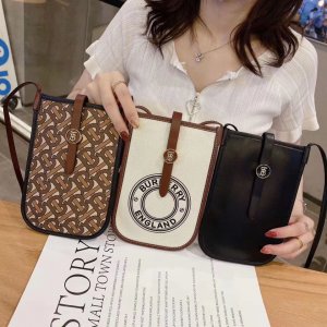 【バーバリー】贅沢 ブランド BURBERRY / バーバリー ケース iPhone 11 /XS/8/7 plus ケース ファッション ブランド[#07074]