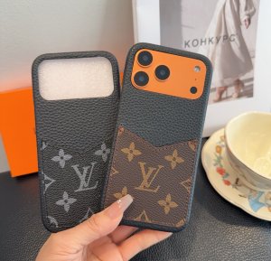 【ルイヴィトン】 大人気 贅沢 ブランド Louis Vuitton iPhone 17/17 Pro/17 Pro Max/16/16 Pro/16 Pro Max/15/15 Pro/15 Pro Max/14/14 Pro/14 Pro Max/13/12/11/XS/8/7/6 ケース 芸能人愛用[#case202111265]