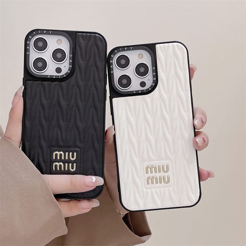人気 MIUMIU / ミュウミュウ 携帯電話 ケース iPhone 15/15 Pro/15 Pro Max/14/14 Plus/14 Pro/14 Pro Max/13/13 Pro/13 Pro Max/12/11/MAX ケース ファッション ブランド 男女兼用[#case202301093]
